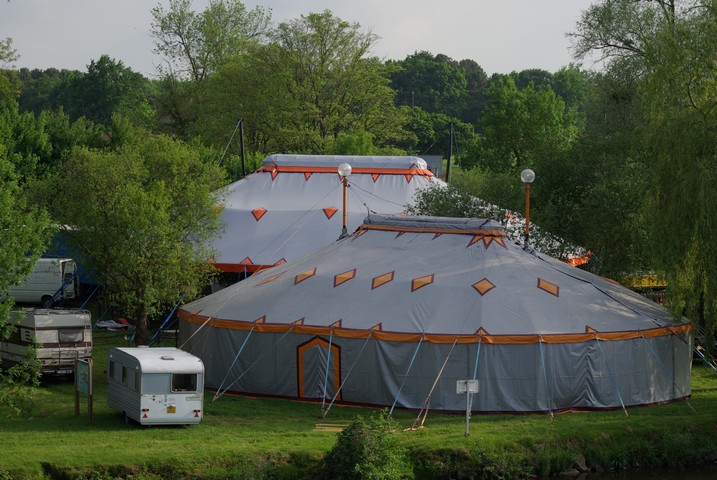 Location de chapiteaux, tente arquée, tente garden